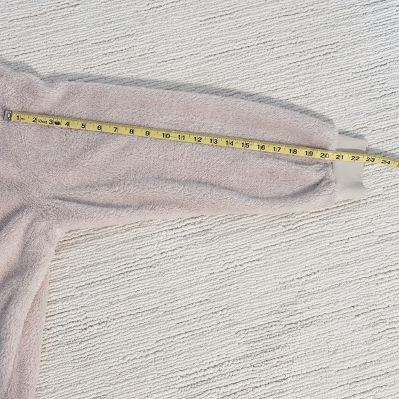 STUSSY Pilar Women’s L Cream Sweatshirt Sherpa Fleece Collegiate Streetwear - Picture 8 of 12